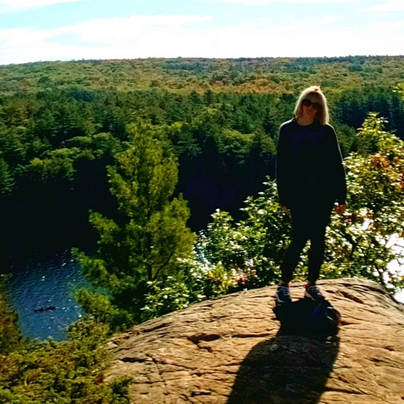 Meet your Posher, Brianna - Picture 5 of 5